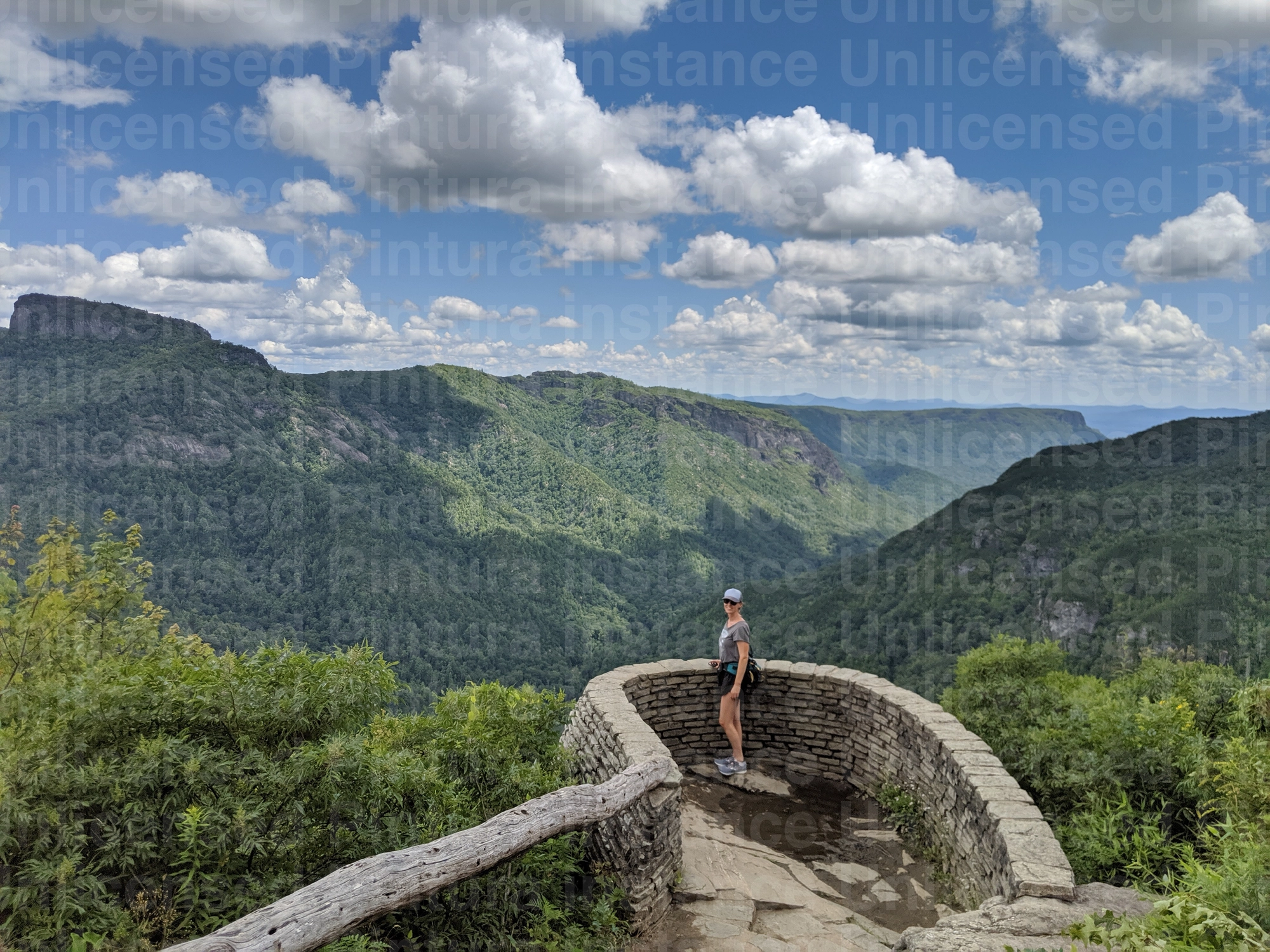 Exploring Looking Glass Rock: Hiking and Scenic Views in Pisgah National Forest